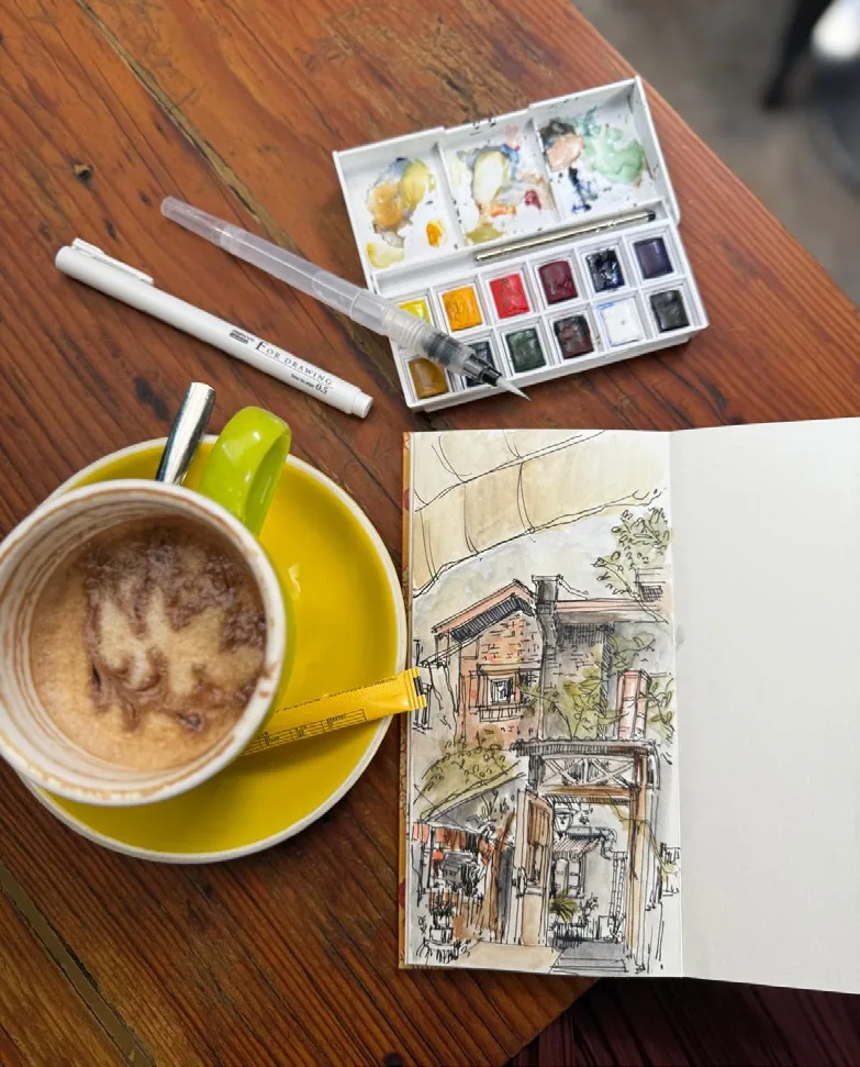 Travelling Through Drawing — Sketchbook photograph by Beatriz Cottinelli